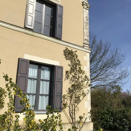 Le Printemps, Maison 15 Pers Avec Piscine Cheviré-le-Rouge