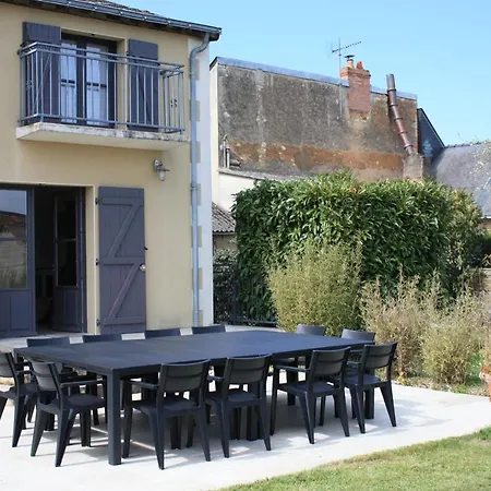 Le Printemps, Maison 15 Pers Avec Piscine Cheviré-le-Rouge