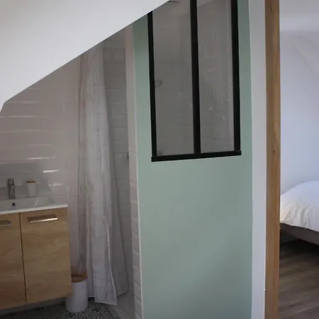 Le Printemps, Maison 15 Pers Avec Piscine Cheviré-le-Rouge
