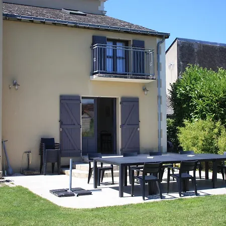 Le Printemps, Maison 15 Pers Avec Piscine Cheviré-le-Rouge