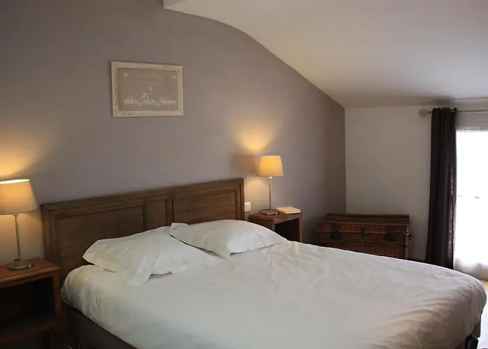 Casa de Férias Le Printemps, Maison 15 Pers Avec Piscine *