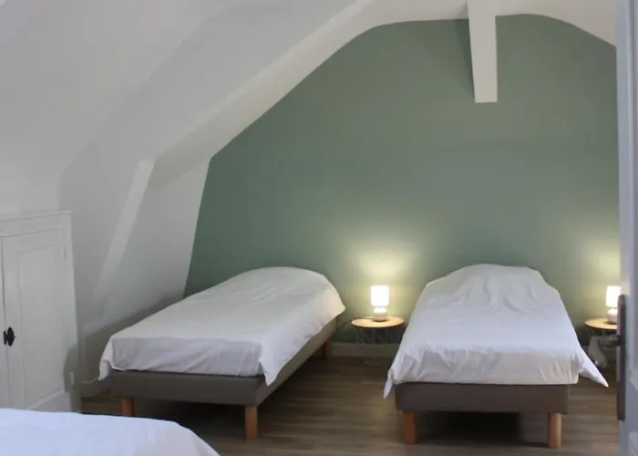 Casa de Férias Le Printemps, Maison 15 Pers Avec Piscine *