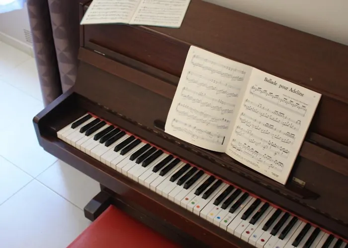 Le Printemps, Maison 15 Pers Avec Piscine Casa de Férias