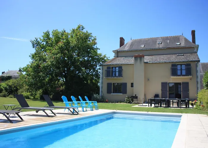 Casa de Férias Le Printemps, Maison 15 Pers Avec Piscine *