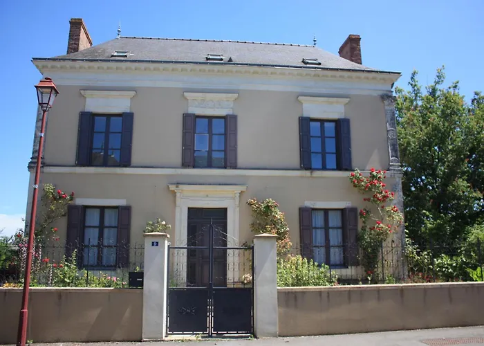 Le Printemps, Maison 15 Pers Avec Piscine Casa de Férias Cheviré-le-Rouge